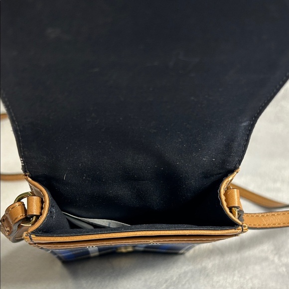Tommy Hilfiger Blue Plaid Crossbody Phone Wallet - Picture 6 of 8